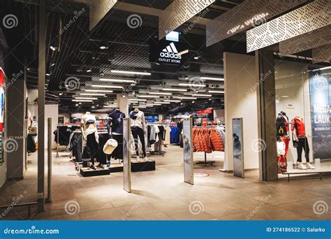 adidas Outlet Store .